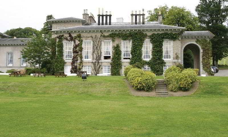 Country house Thainstone House *
